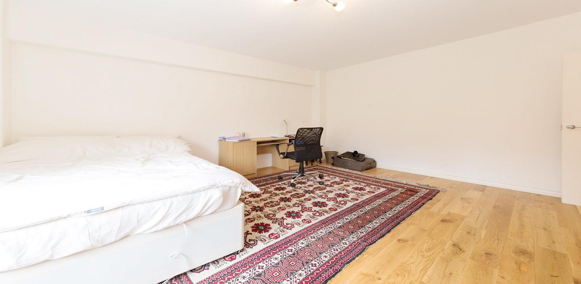 			Studio Apartment, 1 bath, 1 reception Flat			 Cotleigh Road, West Hampstead